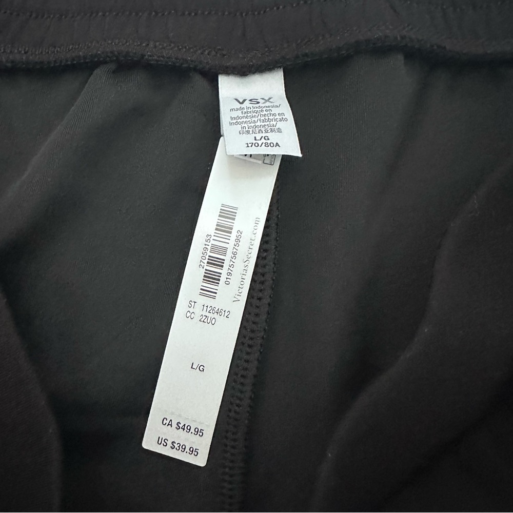 VSX Featherweight Knit Rib Short NWT - Picture 3 of 4